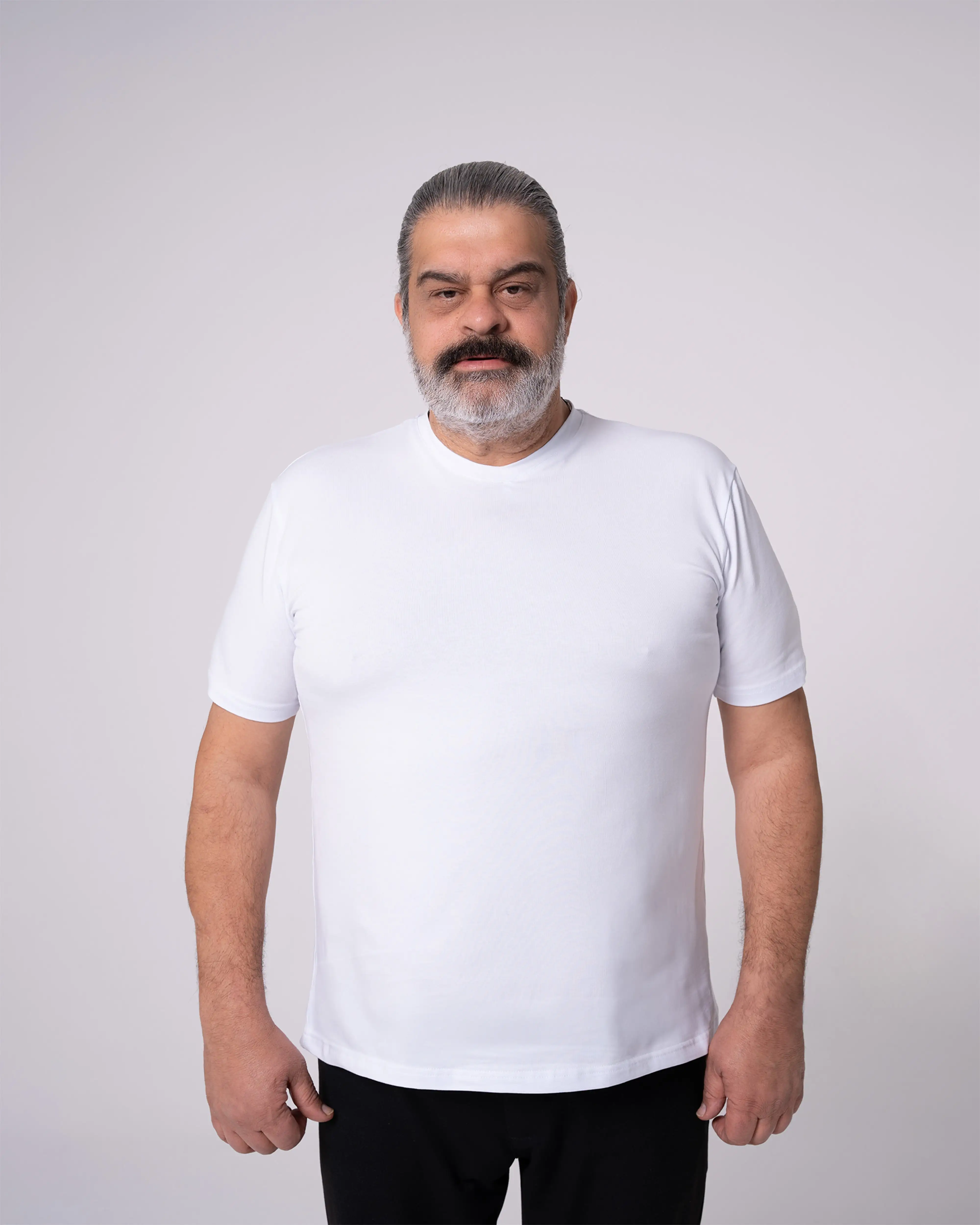 Beyaz Bisiklet Yaka Tişört - Image 9