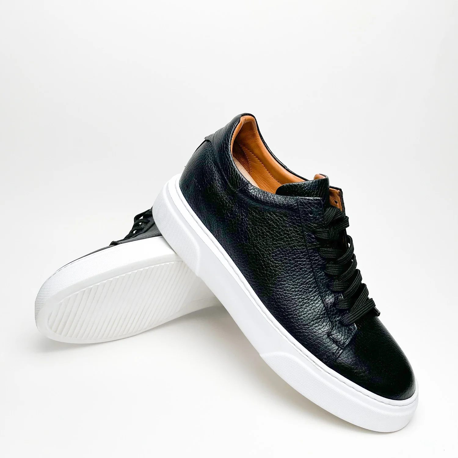 Siyah - Beyaz Deri Sneaker +7CM Boy Uzatan Ayakkabı - Image 4