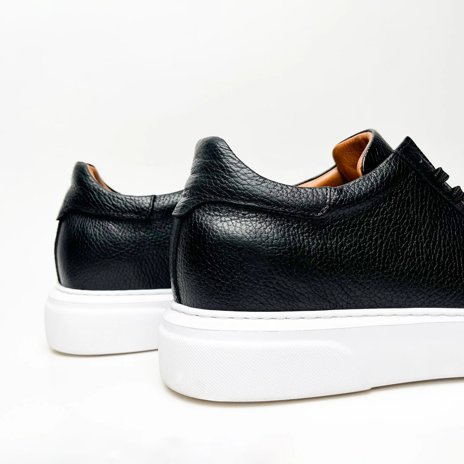 Siyah - Beyaz Deri Sneaker +7CM Boy Uzatan Ayakkabı - Image 6